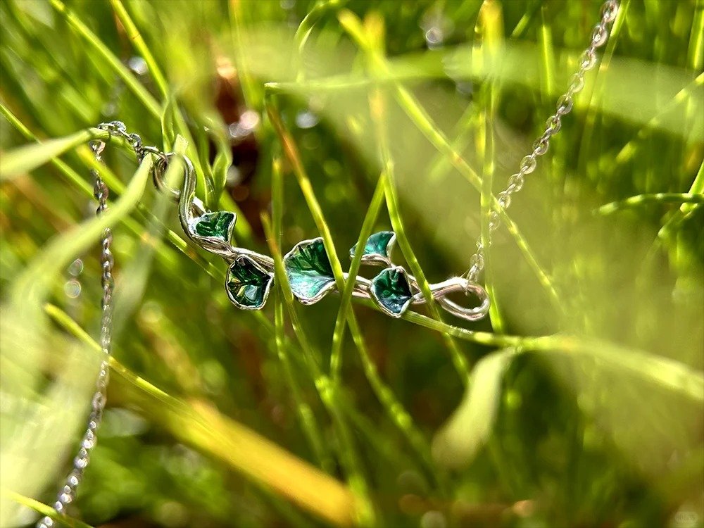 Enamel necklace