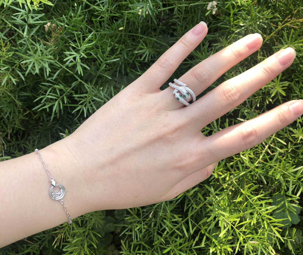 custom enamel jewelry